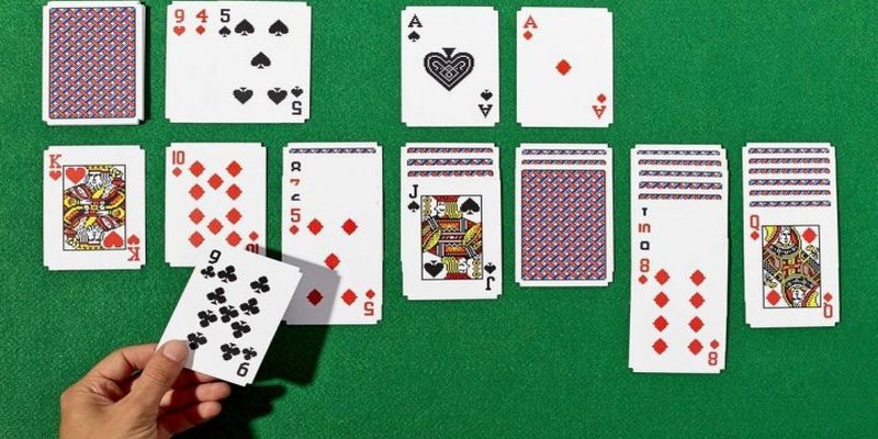 Chi tiết cách chơi bài solitaire dễ hiểu nhất
