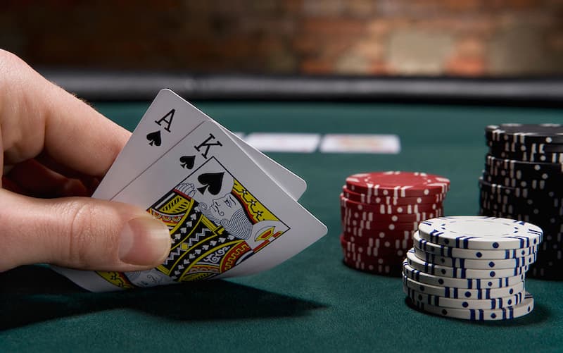 Cách chơi bài Poker dành cho người mới chơi